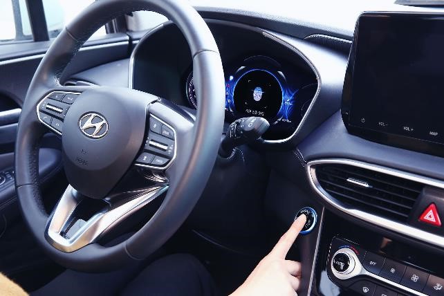 Hyundai Motor представляет первый в мире сканер отпечатков пальцев для автомобилей